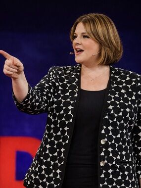 🖤Kasper Black & White Geometric Open-Front long blazer. Versatile & chic.